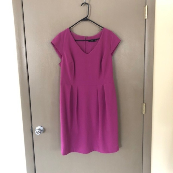 Fuchsia Enlo Dress with Contrast Zipper - Picture 2 of 3